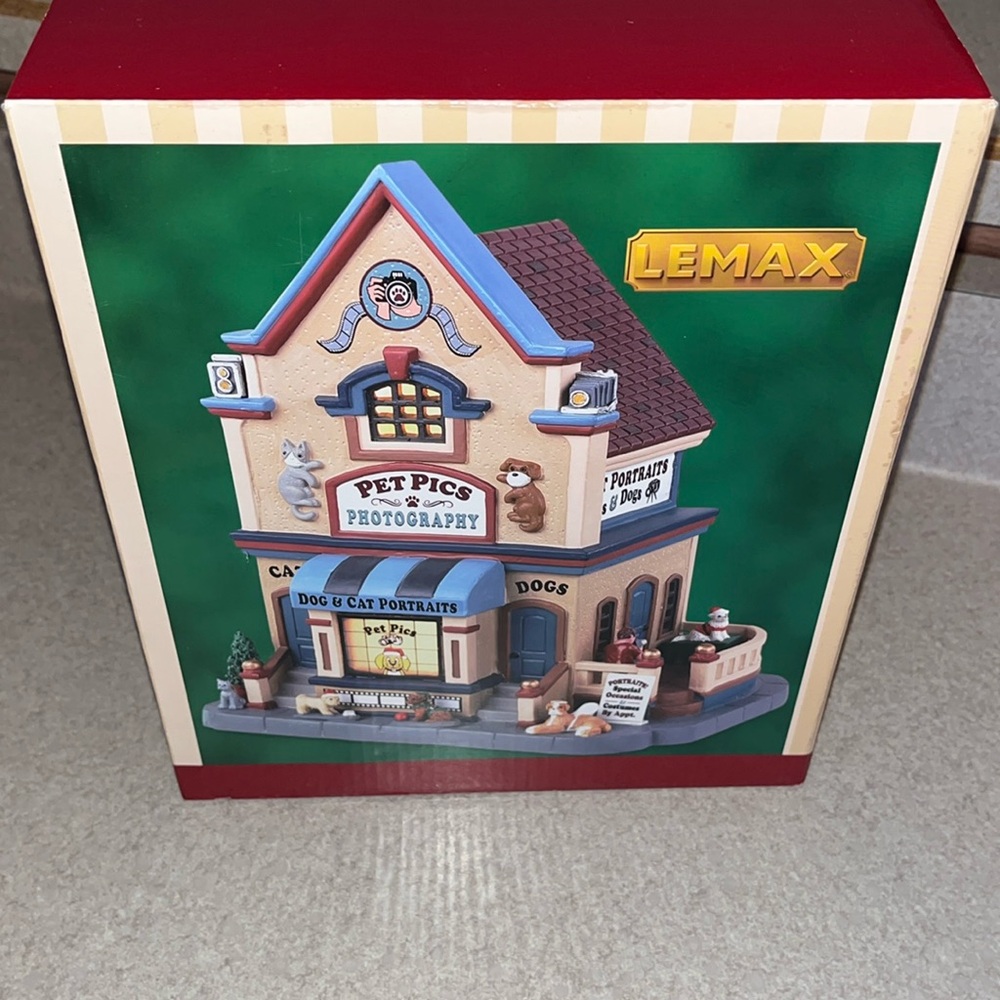 Lemax Christmas Village PET PICS PHOTOGRAPHY #85391 2018 NEW Store Exclusive